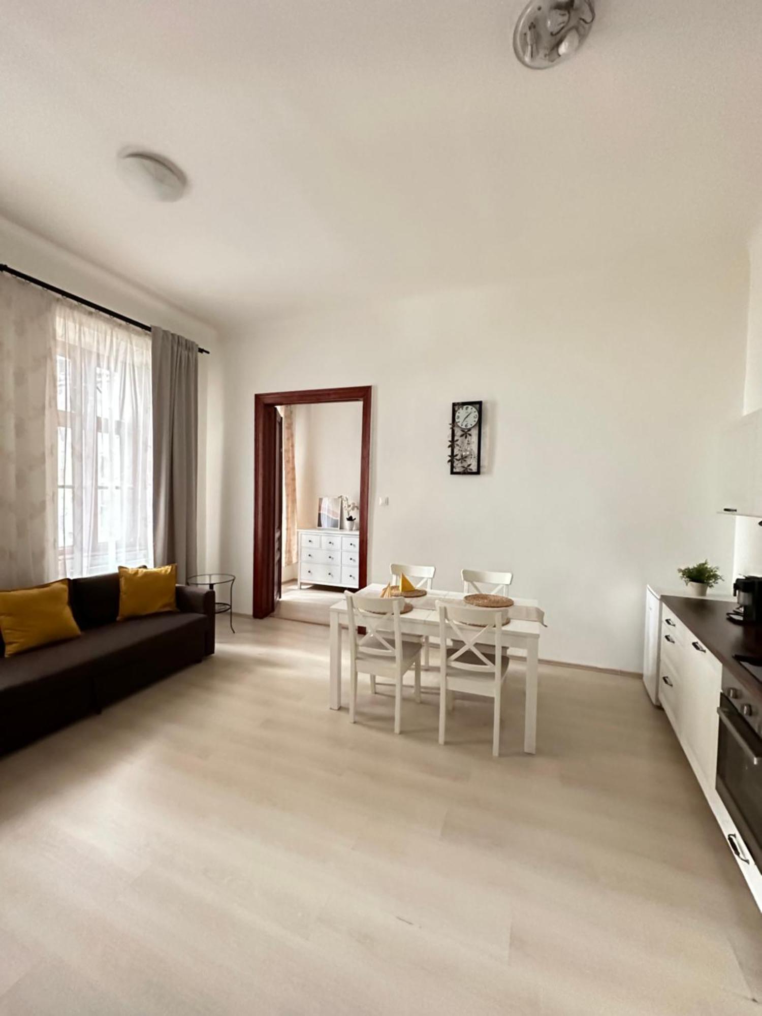 Apartment In Historical Part - Old Town Top Address Bratislava Exteriér fotografie